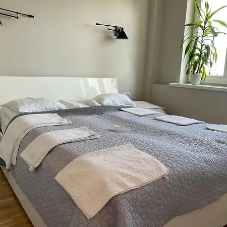 Dziesiate Pietro Lägenhet *